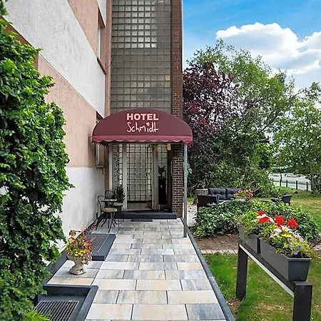 Schmidt Garni Hotel