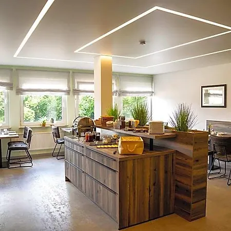 Schmidt Garni Hotel 3*