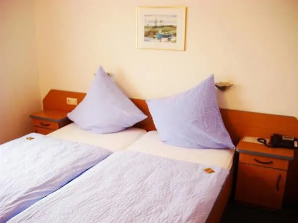 Schmidt Garni Hotel 3*